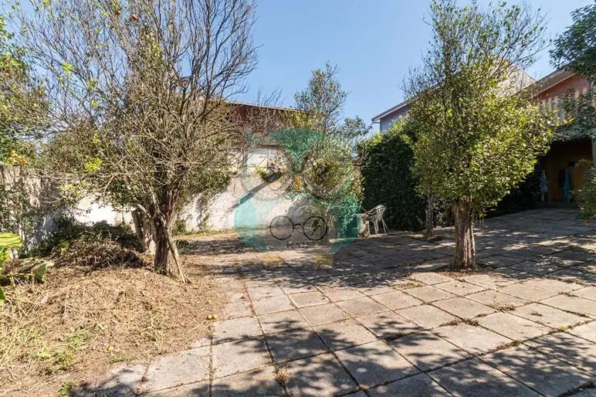 🏡✨ CASA COM AMPLO TERRENO EM COLOMBO! ✨🏡 - foto 2