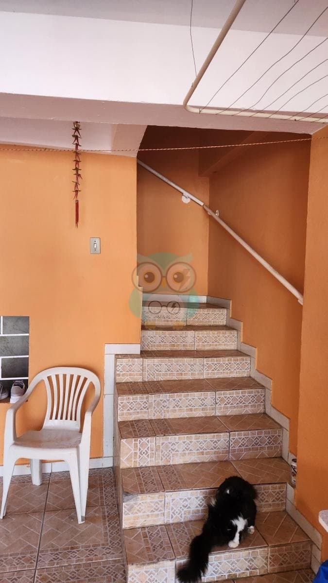 🏡 Sobrado com 3 Quartos e Edícula – Cidade Industrial | Curitiba - ver mais fotos